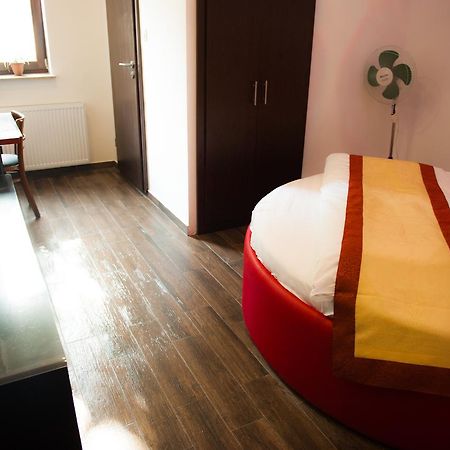 Budapest Garden Hotel Exterior foto