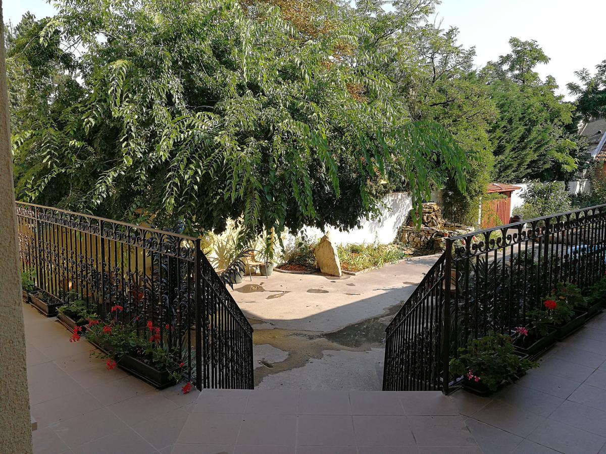 Budapest Garden Hotel Exterior foto